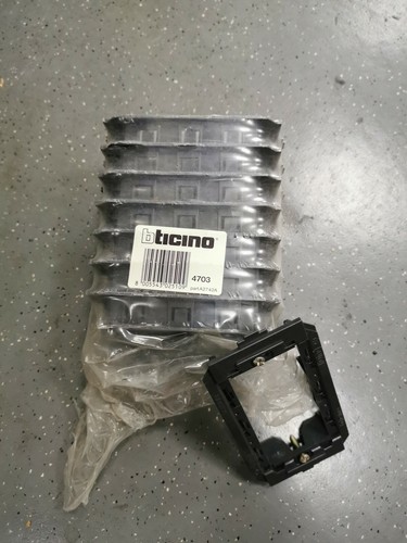 Originale supporto nuovo 4703 - nuovo,